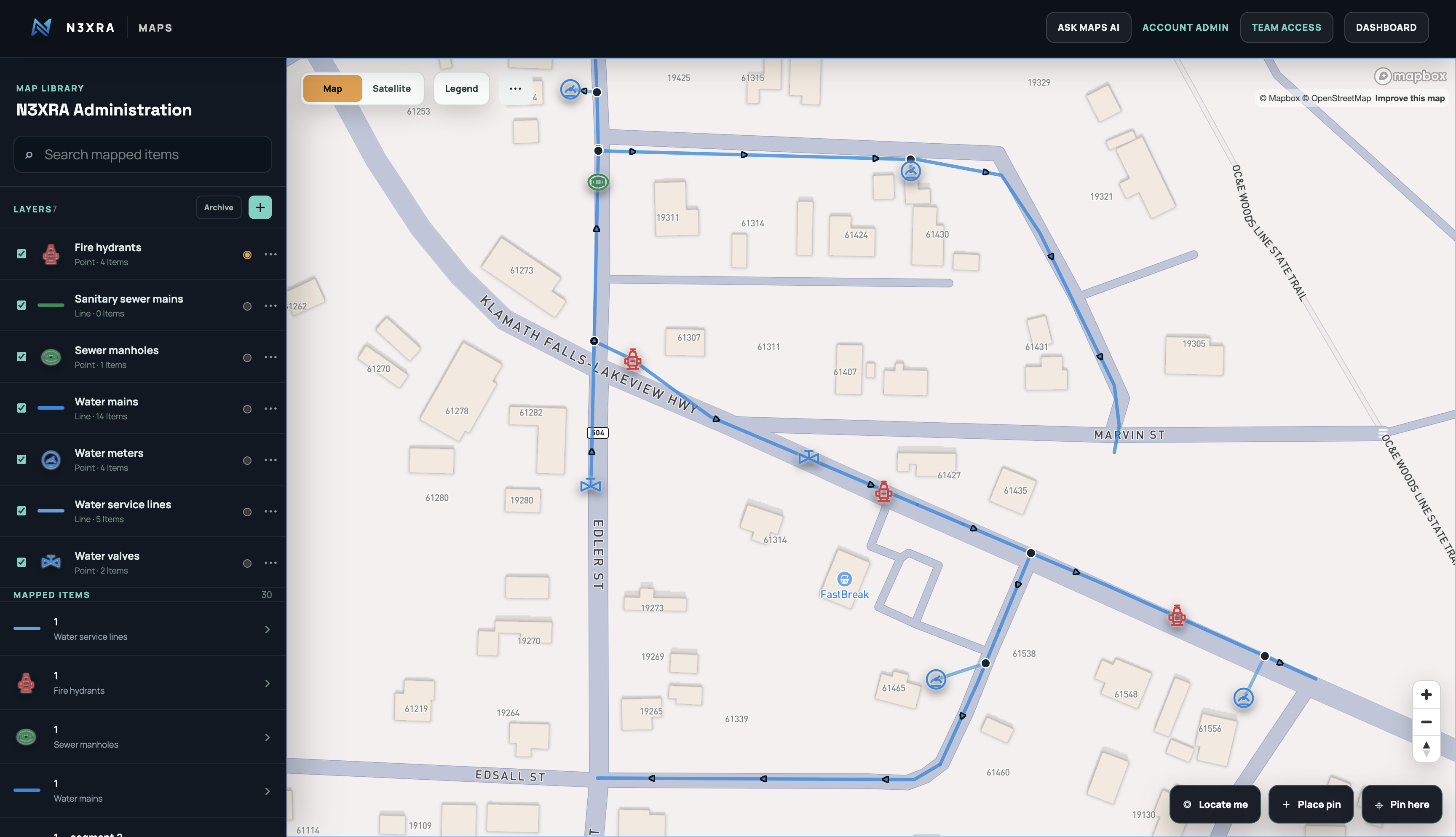 Maps workspace showing the connected utility network with mains, service lines, valves, meters, hydrants and seven utility layers